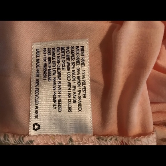 floral Pink Lace Cap Sleeve Top | XS - Picture 5 of 5